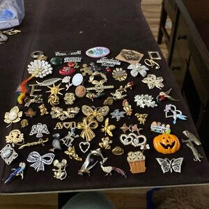 Lot over 50 pins vintage